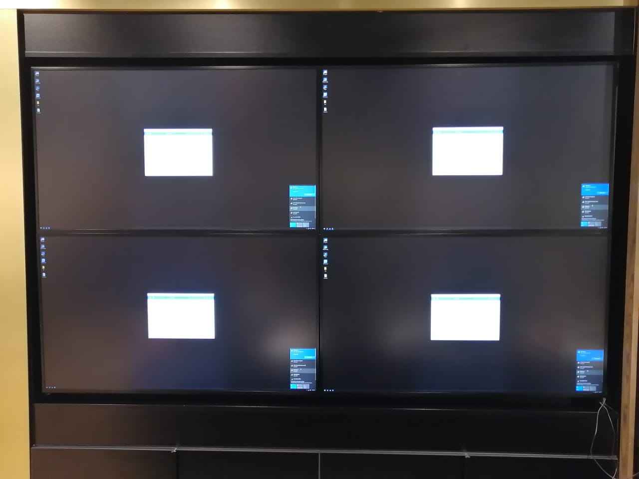 4x4 Video Wall Retail Advertisement