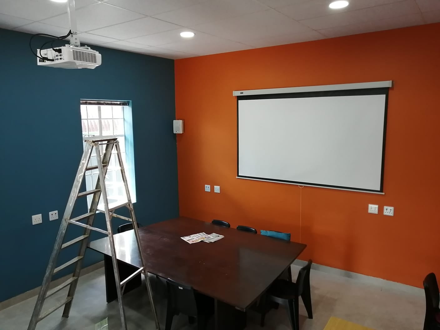 Boardroom Sound and Projector Installation - Bloemfontein