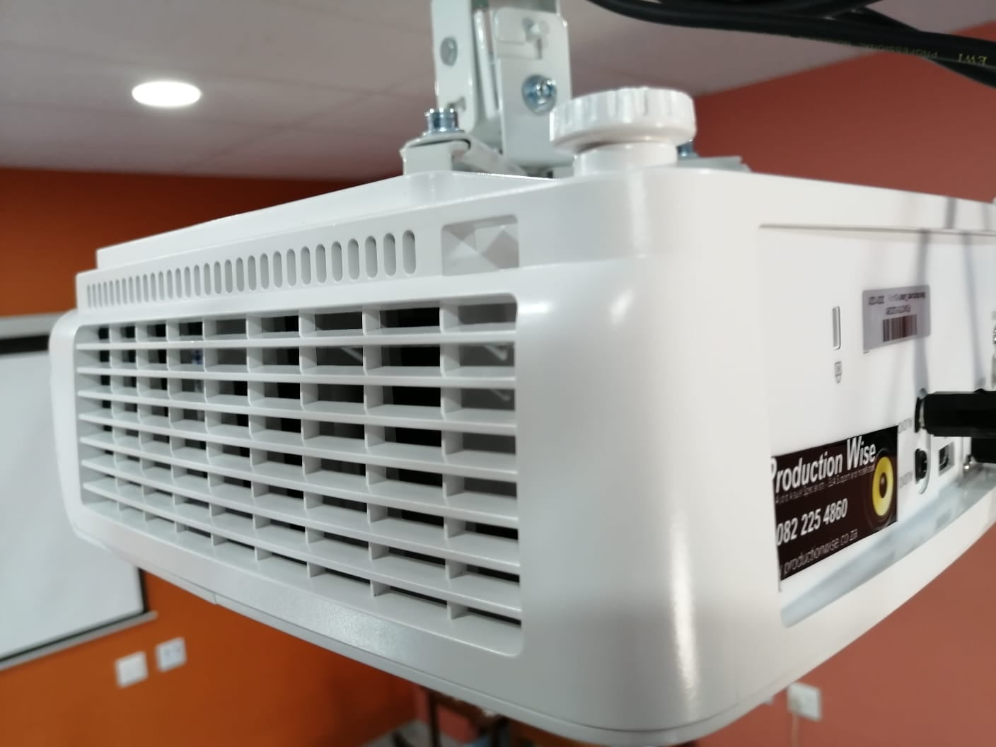 Vivitek Projectors for Boardrooms and School 