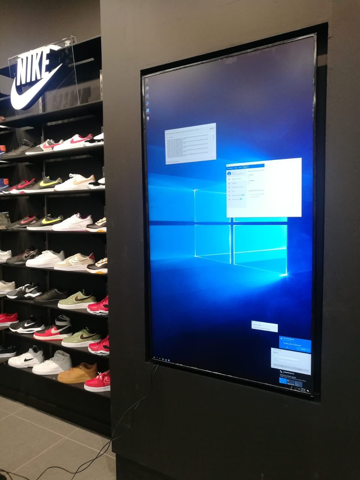 59" LG - Digital Signage Board in Retail 